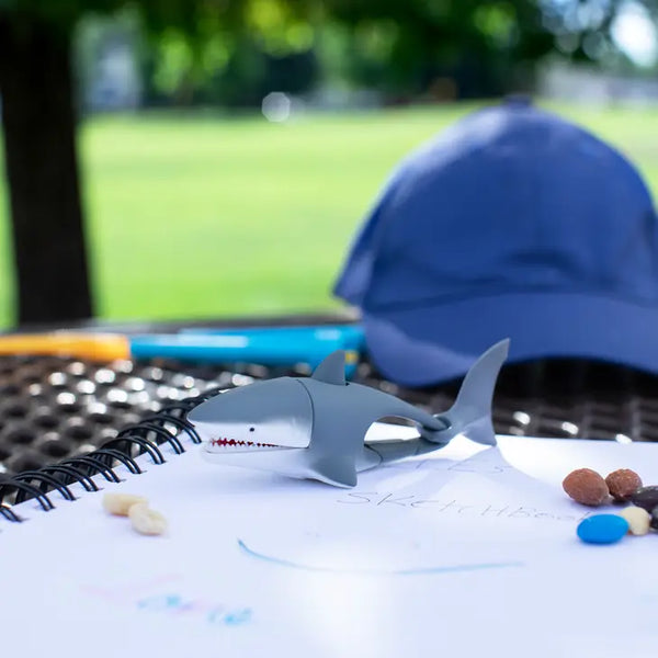 LifeLight Animal Carabiner Flashlight - Shark