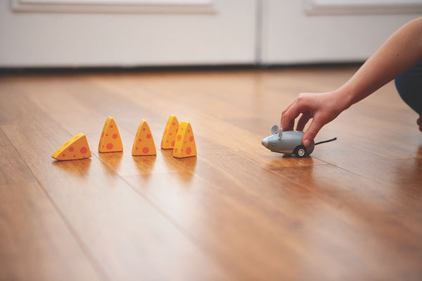Mouse and Cheese Bowling Game