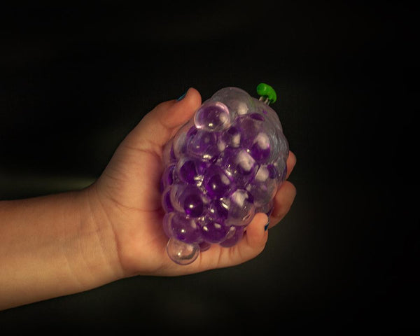 Squeeze Grapes - Three LiL Monkeys Three LiL Monkeys