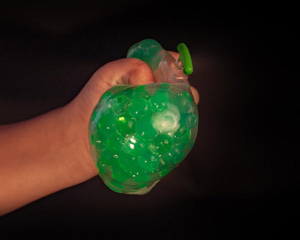 Squeeze Grapes - Three LiL Monkeys Three LiL Monkeys