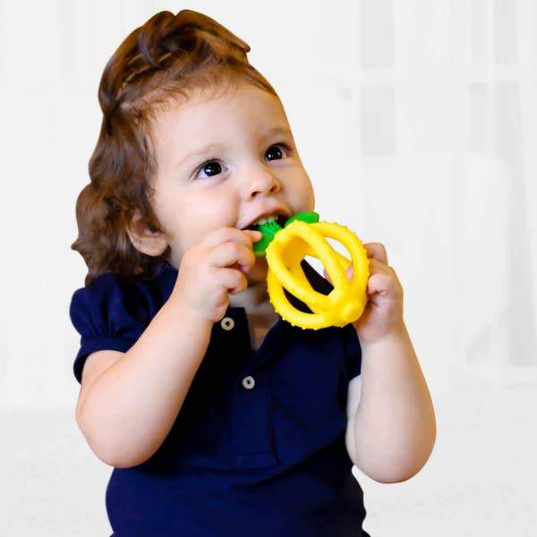 BITZY BITER™ TEETHING BALL
