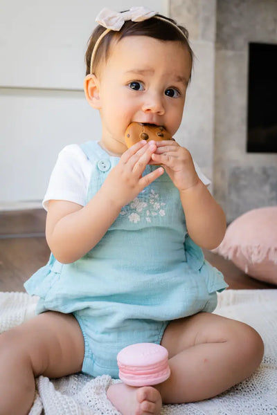 Tikiri Toys- Cookie-Natural Rubber Teether, Rattle & Pretend Play