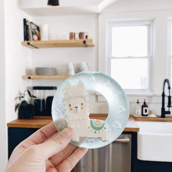 CUTE 'N COOL™ BABY LLAMA WATER TEETHER